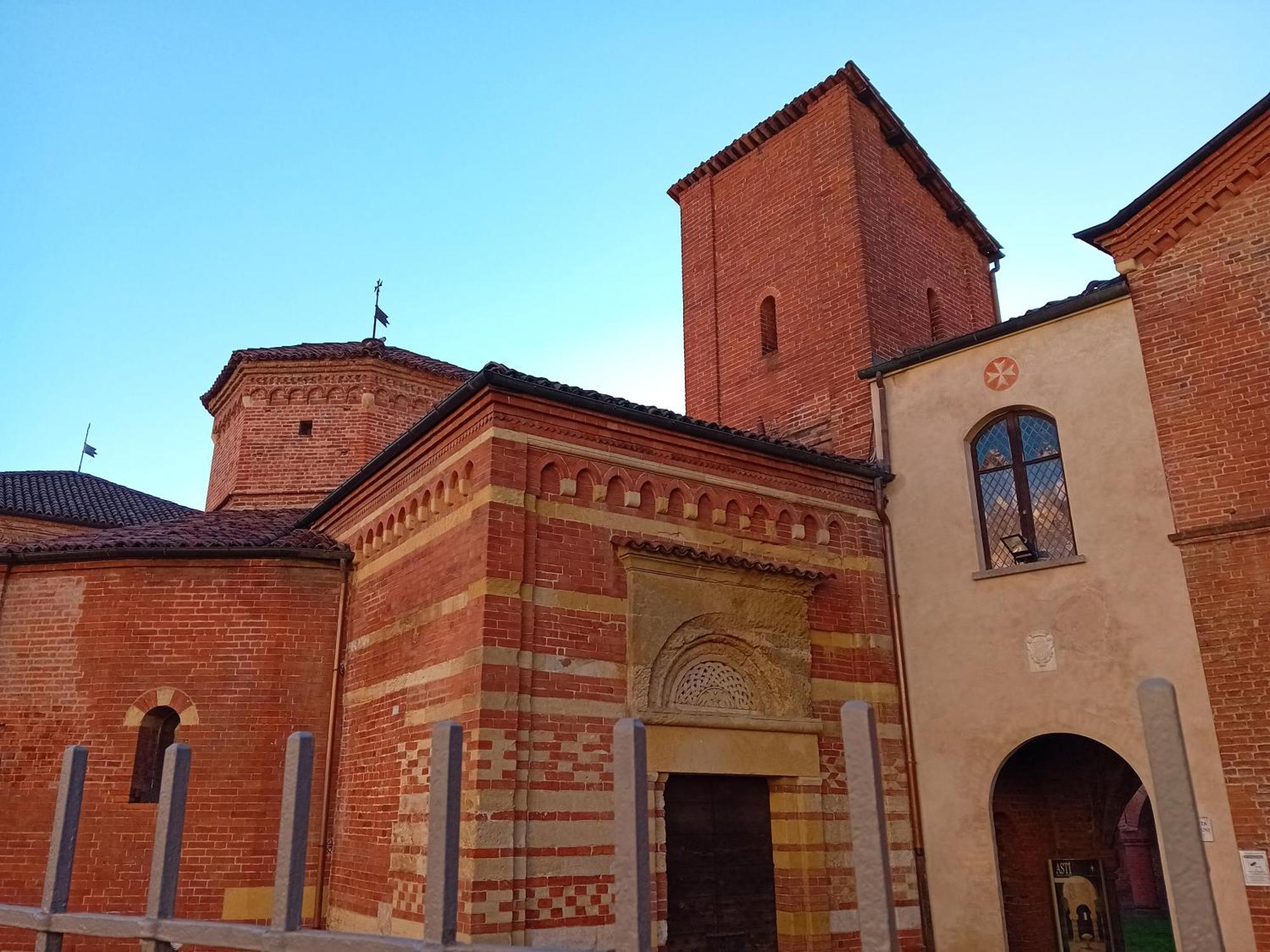Petite Maison Asti Extérieur photo